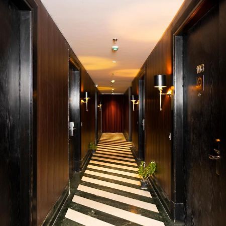Foxoso Hotel, Delhi Airport Ню Делхи Екстериор снимка