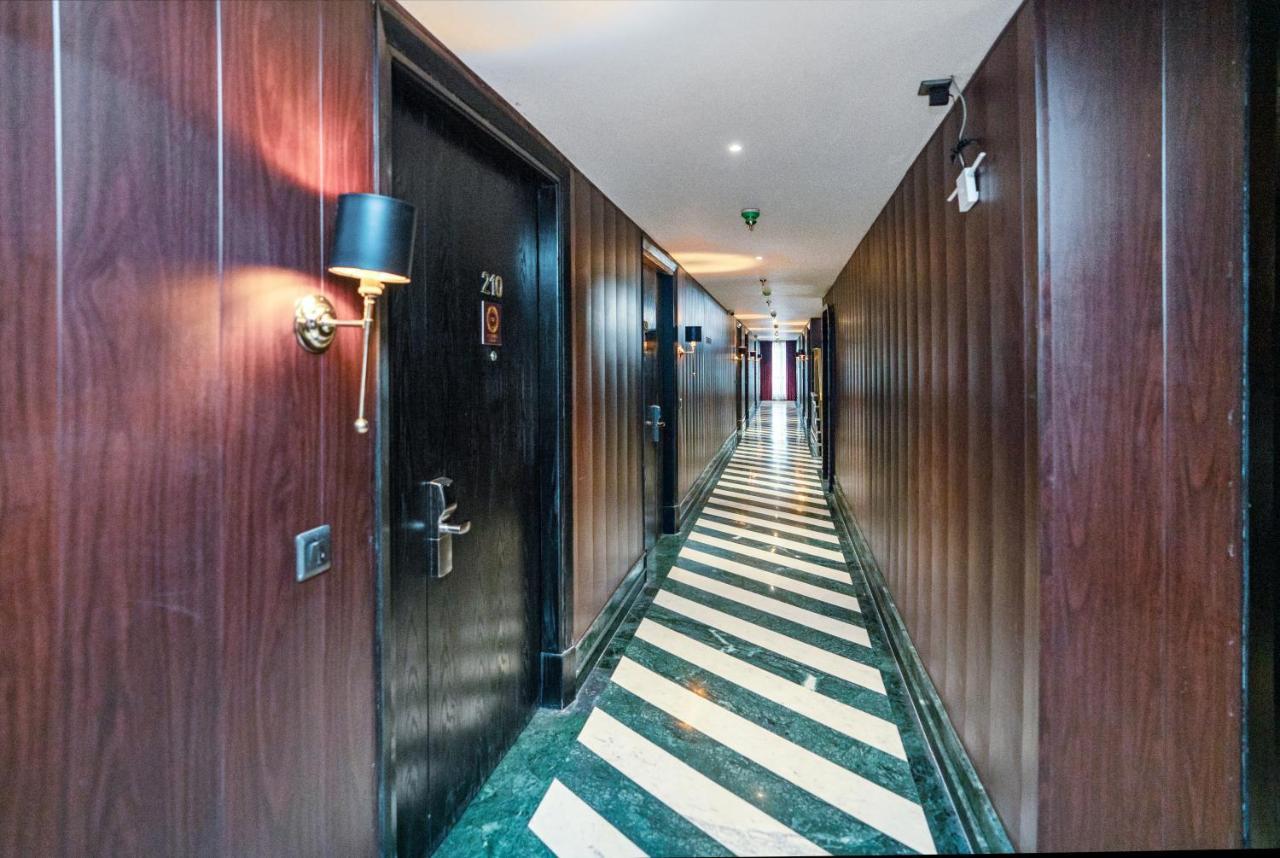 Foxoso Hotel, Delhi Airport Ню Делхи Екстериор снимка